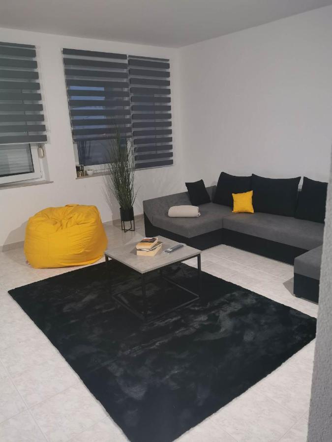 Guesthouse Nadia سينج المظهر الخارجي الصورة
