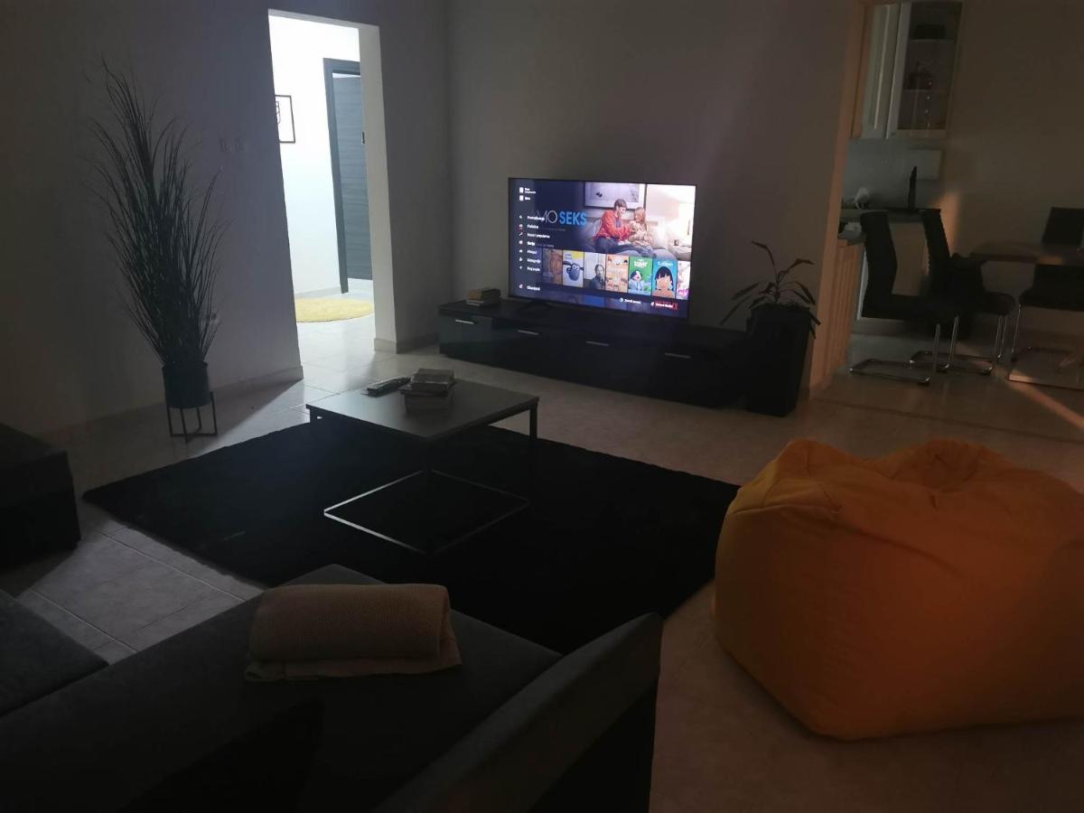 Guesthouse Nadia سينج المظهر الخارجي الصورة